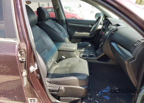 2011 Kia Sorento Sx V6 z USA, uszkodzony, nr VIN 5XYKW4A27BG131826